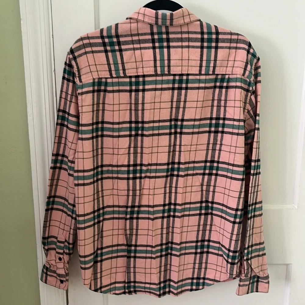 Urban Outfitters flannel shirt. Size M - Picture 2 of 4